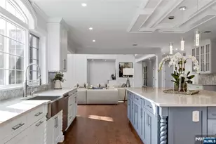 707 Black Hawk Ln, Franklin Lakes, NJ 07417 - Photo 11