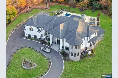 707 Black Hawk Lane, Franklin Lakes, NJ 07417 - Photo 1
