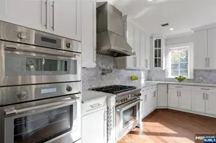 707 Black Hawk Ln, Franklin Lakes, NJ 07417 - Photo 11