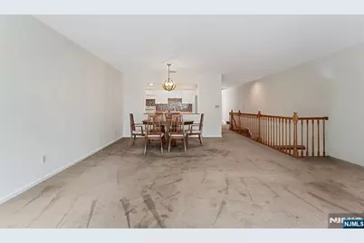 300 Gorge Road 25 #25, Cliffside Park, NJ 07010 - Photo 17