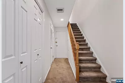 300 Gorge Road 25 #25, Cliffside Park, NJ 07010 - Photo 29