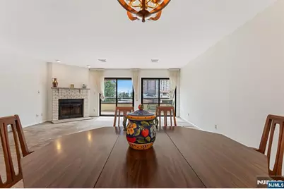 300 Gorge Road 25 #25, Cliffside Park, NJ 07010 - Photo 15