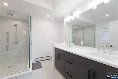 309B 7th Street 2 #2, Palisades Park, NJ 07650 - Photo 19