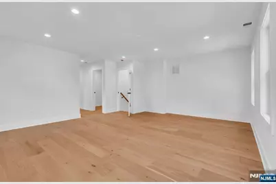 62 Townsend, Florham Park, NJ 07932 - Photo 15