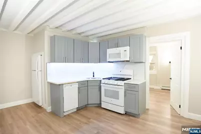 285 Orchard Terrace A-3 #A-3, Bogota, NJ 07603 - Photo 7