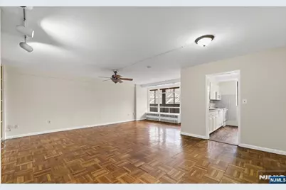 90 Prospect Avenue 2A #2A, Hackensack, NJ 07601 - Photo 3