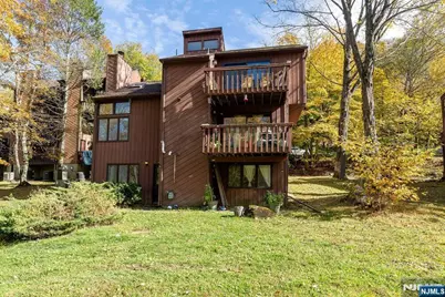 13 Village Way 7 #7, Vernon, NJ 07462 - Photo 3