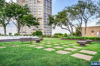 7004 Boulevard East 33D #33D, Guttenberg, NJ 07093 - Photo 39