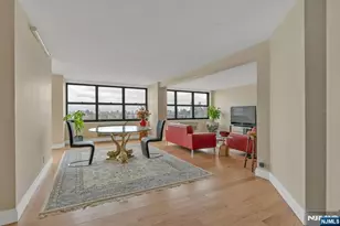 7004 Blvd East 33D, Guttenberg, NJ 07093 - Photo 9