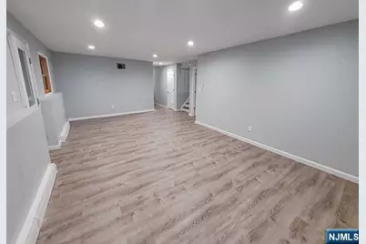 26 Aberdeen Avenue, Wayne, NJ 07470 - Photo 11