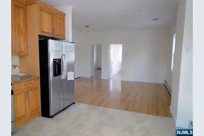 1576 Anderson Avenue 2nd Fl #2nd fl, Fort Lee, NJ 07024 - Photo 3