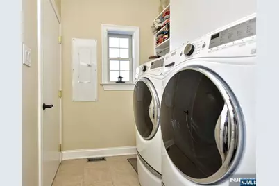 130 Reich Avenue, Mahwah, NJ 07430 - Photo 13