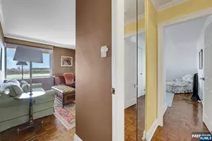 1 Horizon Road 817, Fort Lee, NJ 07024 - Photo 23