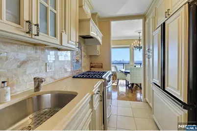 1 Horizon Road 817 #817, Fort Lee, NJ 07024 - Photo 15