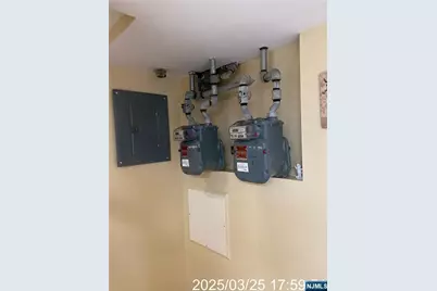 81 Waydell Street, Newark, NJ 07105 - Photo 27