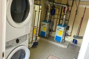 81 Waydell St, Newark, NJ 07105 - Photo 3