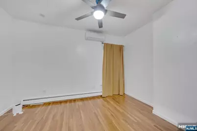 13 2nd Avenue, Newark, NJ 07104 - Photo 17