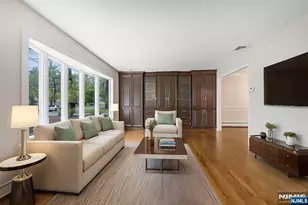 20 Dogwood Dr, Allendale, NJ 07401 - Photo 3