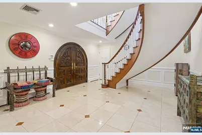 912 Cherokee Lane, Franklin Lakes, NJ 07417 - Photo 9