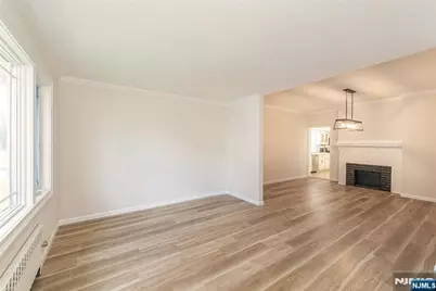 271 Travers Place, Lyndhurst Township, NJ 07071 - Photo 3