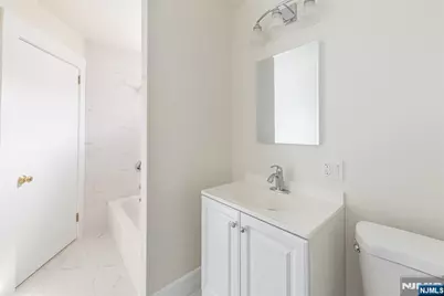 271 Travers Place, Lyndhurst Township, NJ 07071 - Photo 13