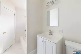 271 Travers Pl, Lyndhurst Township, NJ 07071 - Photo 13