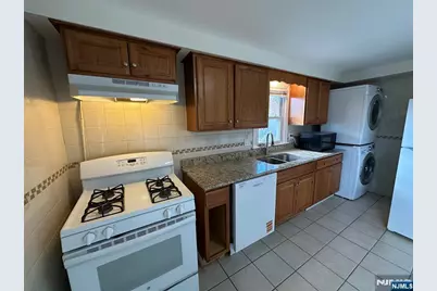 368 New York Avenue, Lyndhurst Township, NJ 07071 - Photo 9