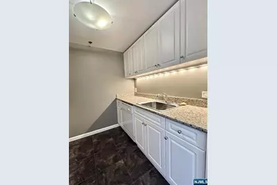 100 Old Palisade Road 3016 #3016, Fort Lee, NJ 07024 - Photo 5