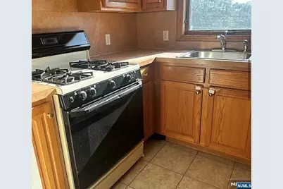 338 Union Avenue C #C, Rutherford, NJ 07070 - Photo 5