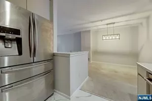 320 Midland Ct 320, West New York, NJ 07093 - Photo 7