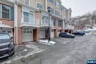 320 Midland Ct 320, West New York, NJ 07093 - Photo 15