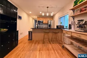 8 Carroll Pl 8, Weehawken, NJ 07086 - Photo 9