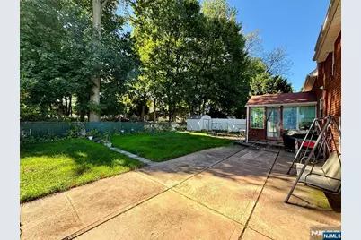 62 Howland Avenue, Teaneck Township, NJ 07666 - Photo 21