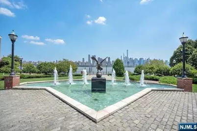 100 Abbie Court, Guttenberg, NJ 07093 - Photo 41