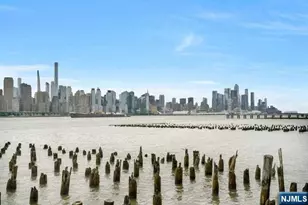 100 Abbie Ct, Guttenberg, NJ 07093 - Photo 37