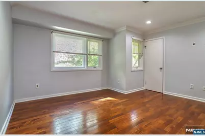 18 Skyview Terrace, Clifton, NJ 07013 - Photo 15