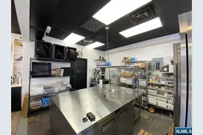 4 W Palisade Avenue, Englewood, NJ 07631 - Photo 17