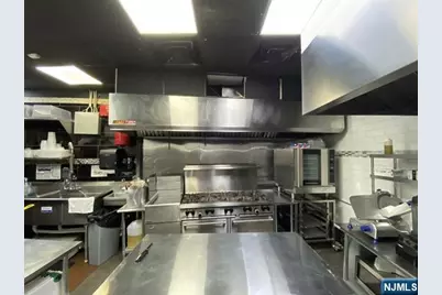 4 W Palisade Avenue, Englewood, NJ 07631 - Photo 9