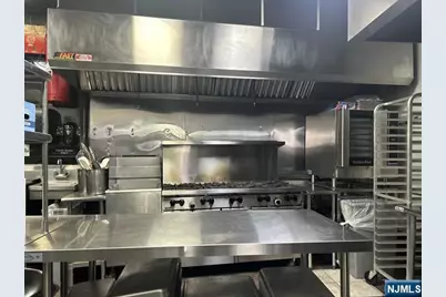 4 W Palisade Avenue, Englewood, NJ 07631 - Photo 11