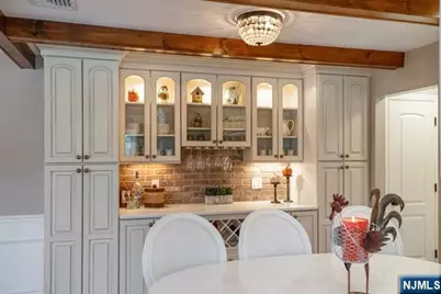 453 W Saddle River Road, Upper Saddle River, NJ 07458 - Photo 5