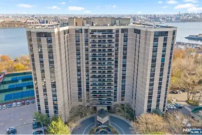 1512 Palisade Avenue 14R #14R, Fort Lee, NJ 07024 - Photo 1