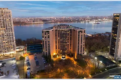 1512 Palisade Avenue 14R #14R, Fort Lee, NJ 07024 - Photo 31