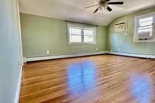 3 MacArthur Ave, Hasbrouck Heights, NJ 07604 - Photo 3