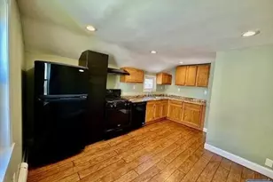 3 MacArthur Ave, Hasbrouck Heights, NJ 07604 - Photo 11