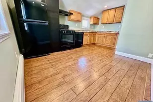 3 MacArthur Ave, Hasbrouck Heights, NJ 07604 - Photo 7