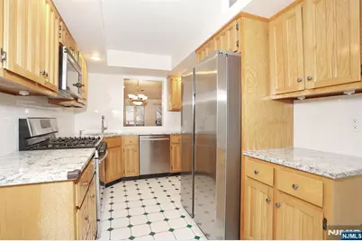 33 Elizabeth Terrace, Leonia, NJ 07605 - Photo 19