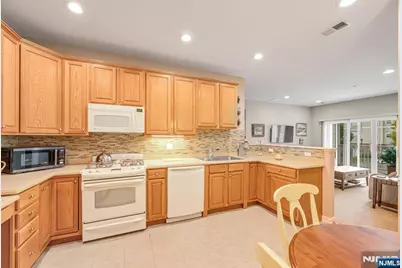 9116 Warrens Way, Wanaque, NJ 07465 - Photo 11