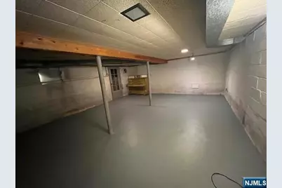 186 Cleenput Terrace, Paramus, NJ 07652 - Photo 23