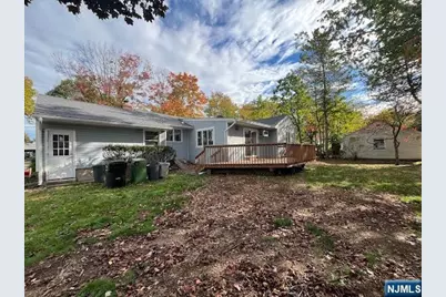 186 Cleenput Terrace, Paramus, NJ 07652 - Photo 27