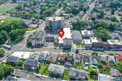 452 Palisade Avenue, Cliffside Park, NJ 07010 - Photo 9